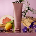 Rare Beauty By Selena Gomez Find Comfort Gentle Exfoliating Body Wash